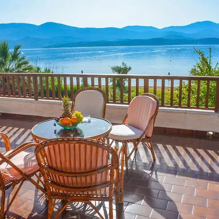 Alekos Beach Houses-Alekos Beach Complex Lixouri